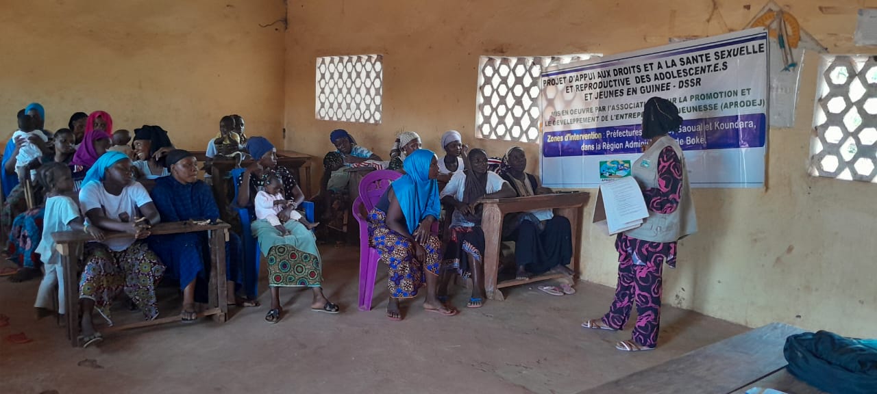 Séance de sensibilisation sur la Planification Familiale à kamelé,CR koumbia, Préfecture de Gaoual